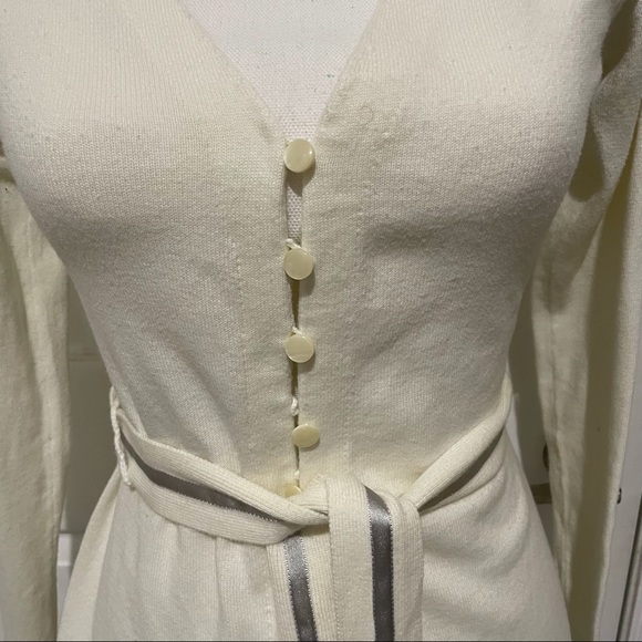 OldNavy Perfect Fit Womens Beige Long Sleeve Button Down Cardigan Sweater - Picture 3 of 16